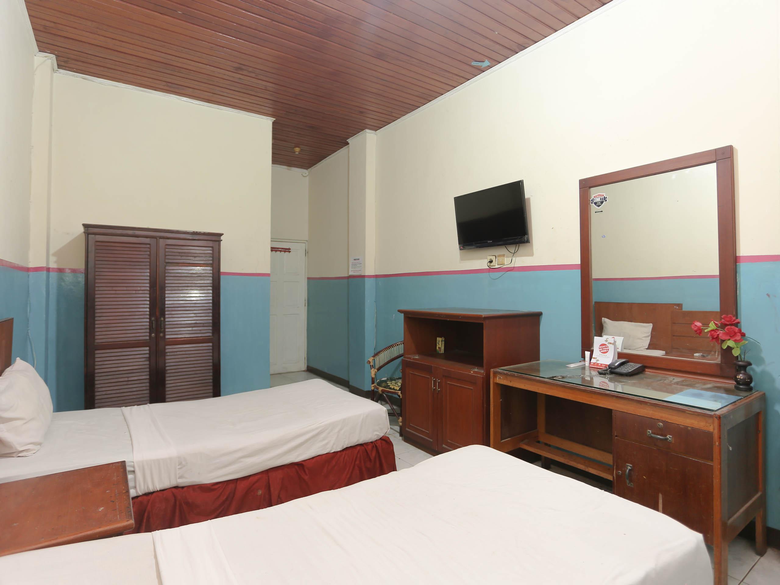 Urbanview Hotel Kharisma Banjarmasin บันจาร์มาซิน ภายนอก รูปภาพ