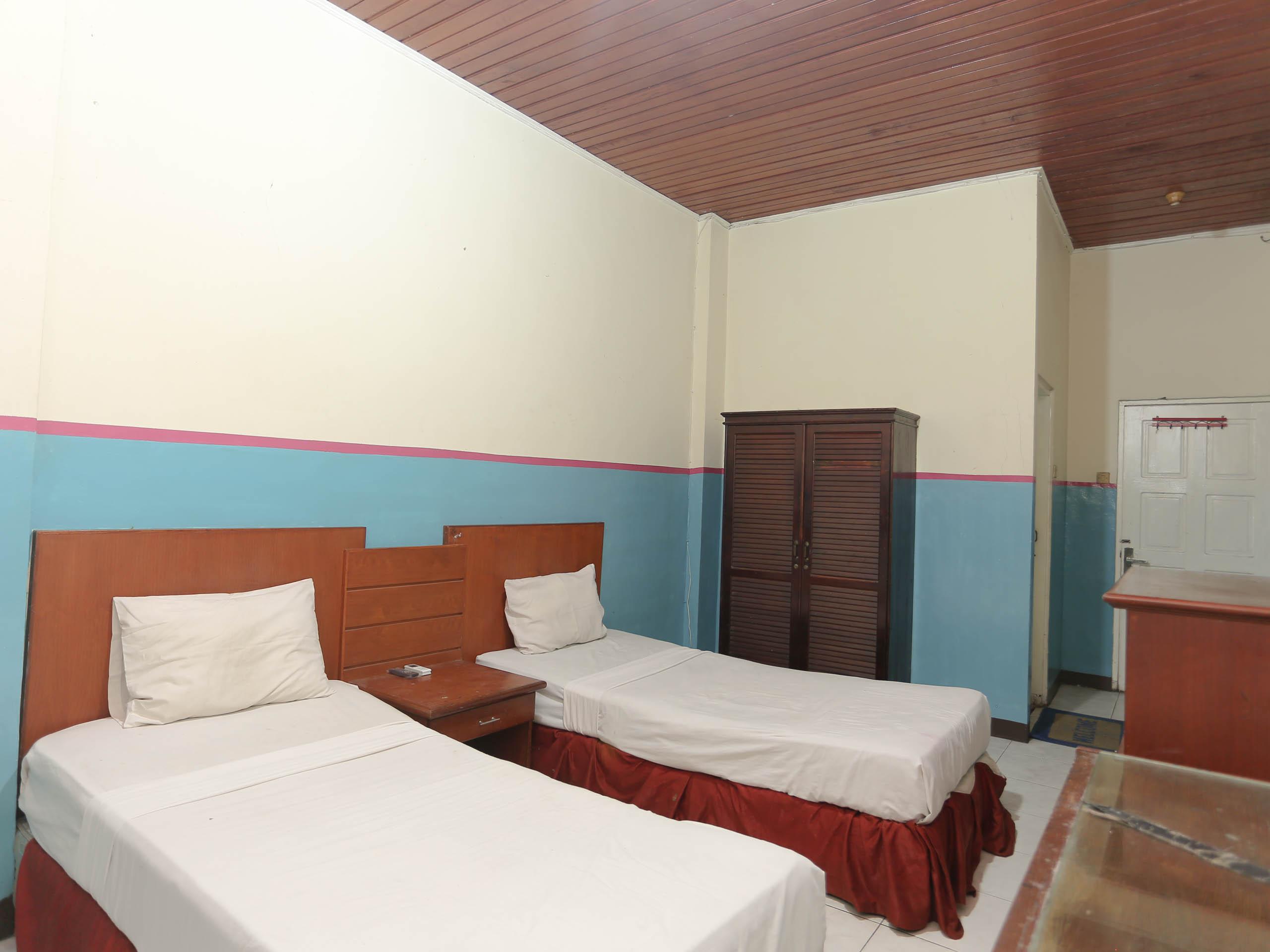 Urbanview Hotel Kharisma Banjarmasin บันจาร์มาซิน ภายนอก รูปภาพ