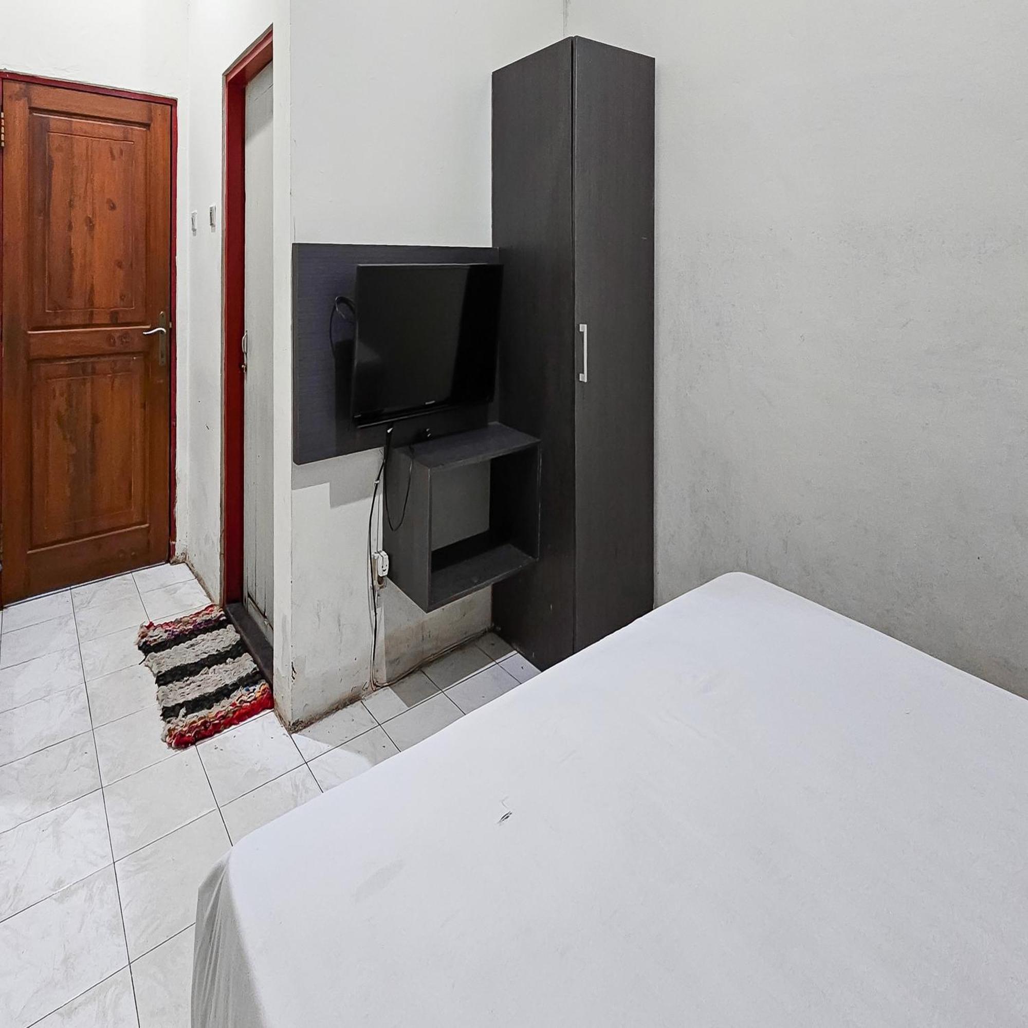 Urbanview Hotel Kharisma Banjarmasin บันจาร์มาซิน ภายนอก รูปภาพ
